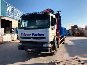 Polvero Pachón camión en almacén
